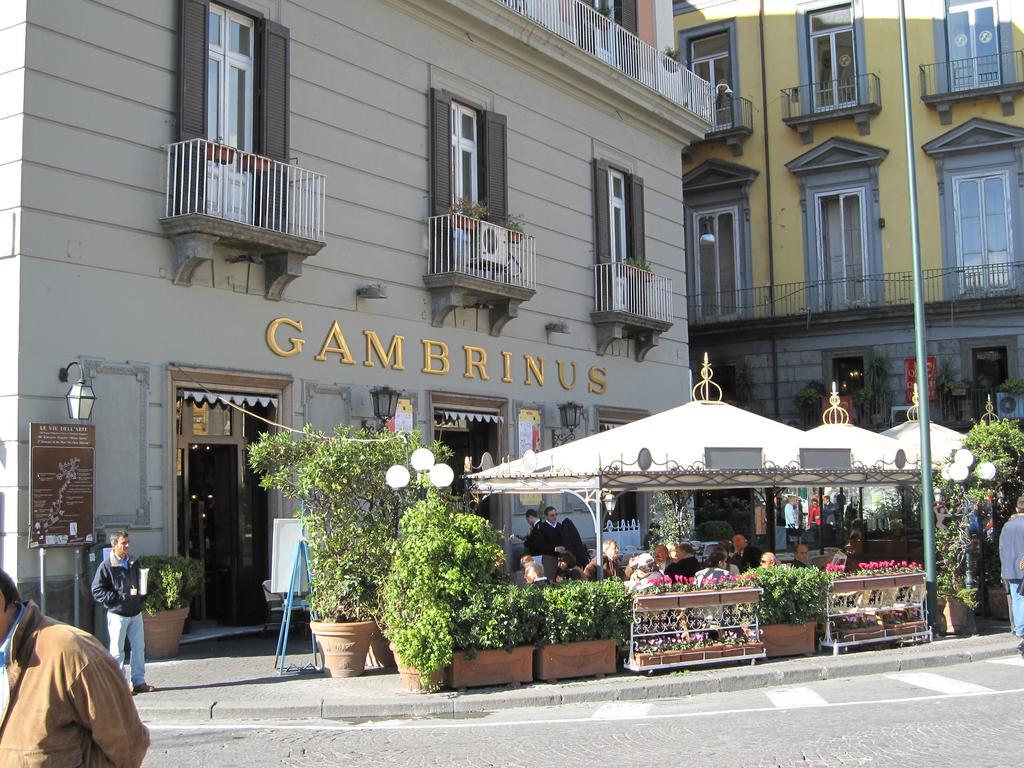 La Casa Di Erica Acomodação com café da manhã Nápoles Exterior foto